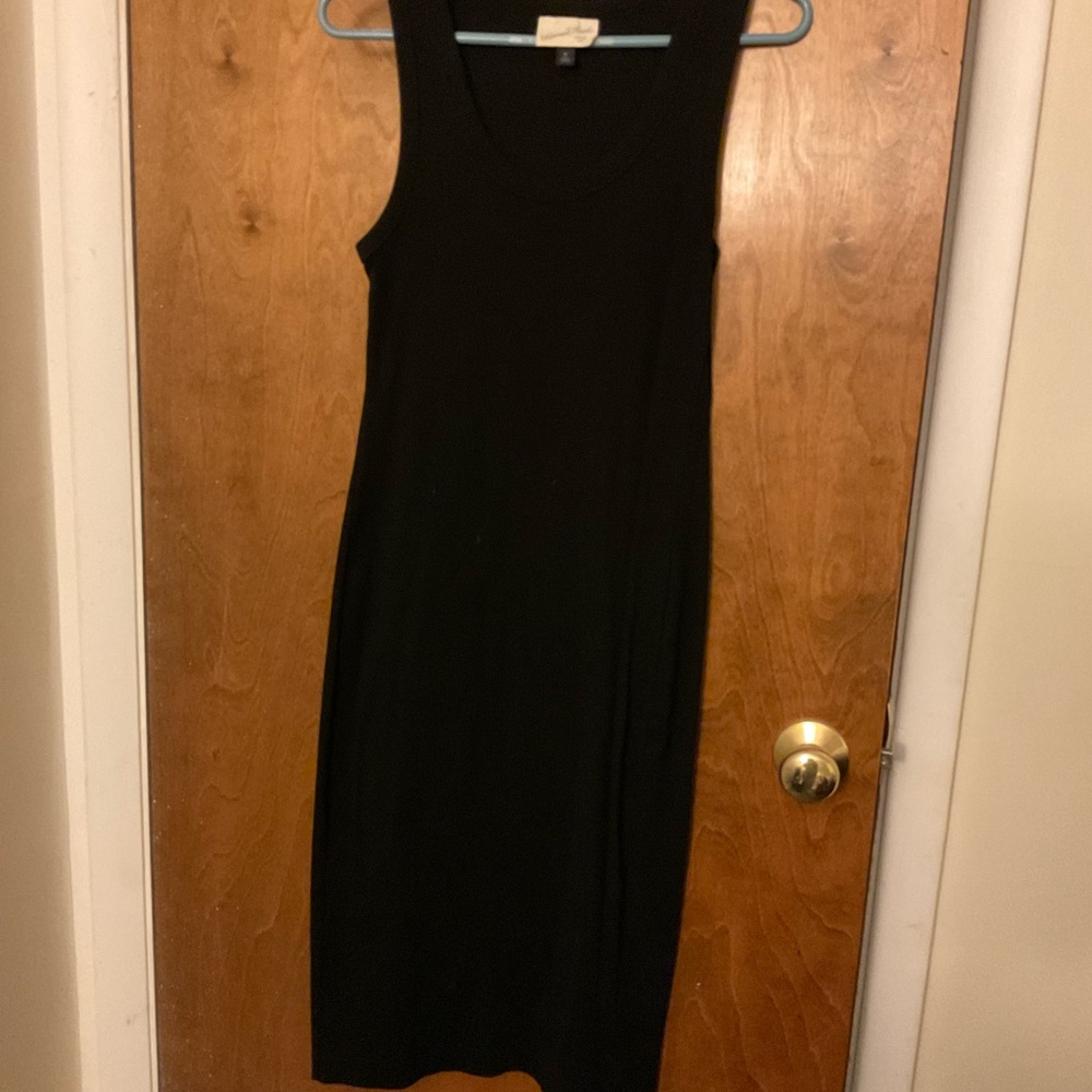 Chic Black Sleeveless Dress